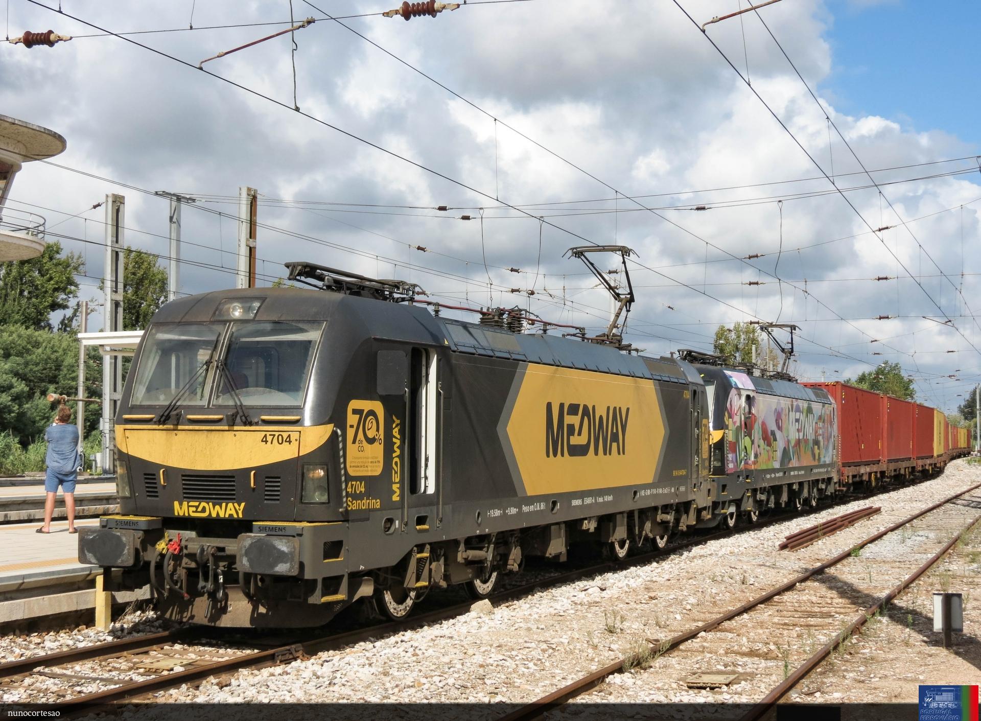 Medway 4704 + 4702 | Contentores 51036 | Alfarelos