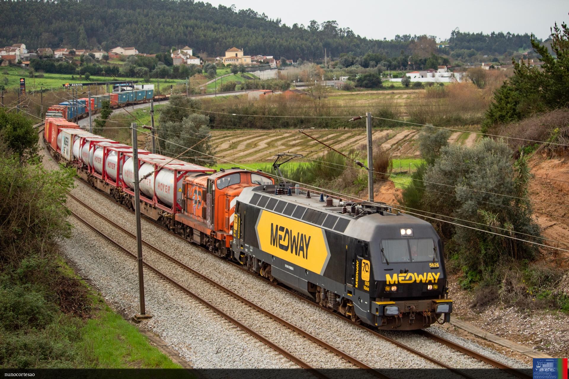 5626+1431 em Reveles