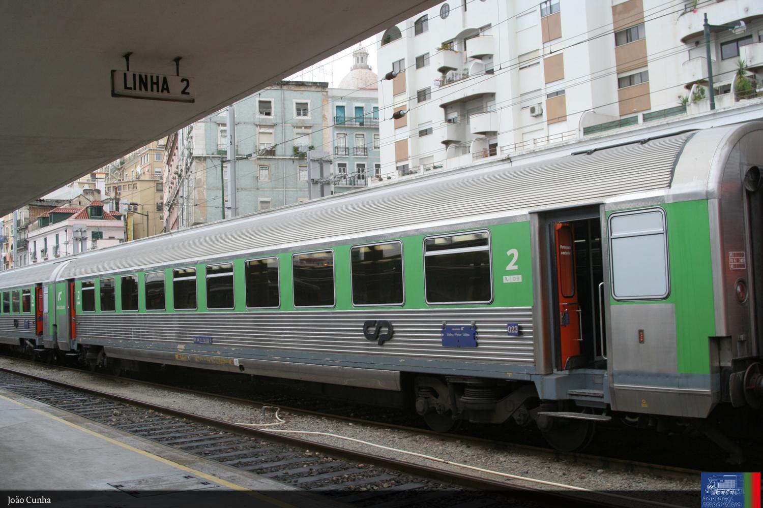 21-74 033 em Santa Apolónia