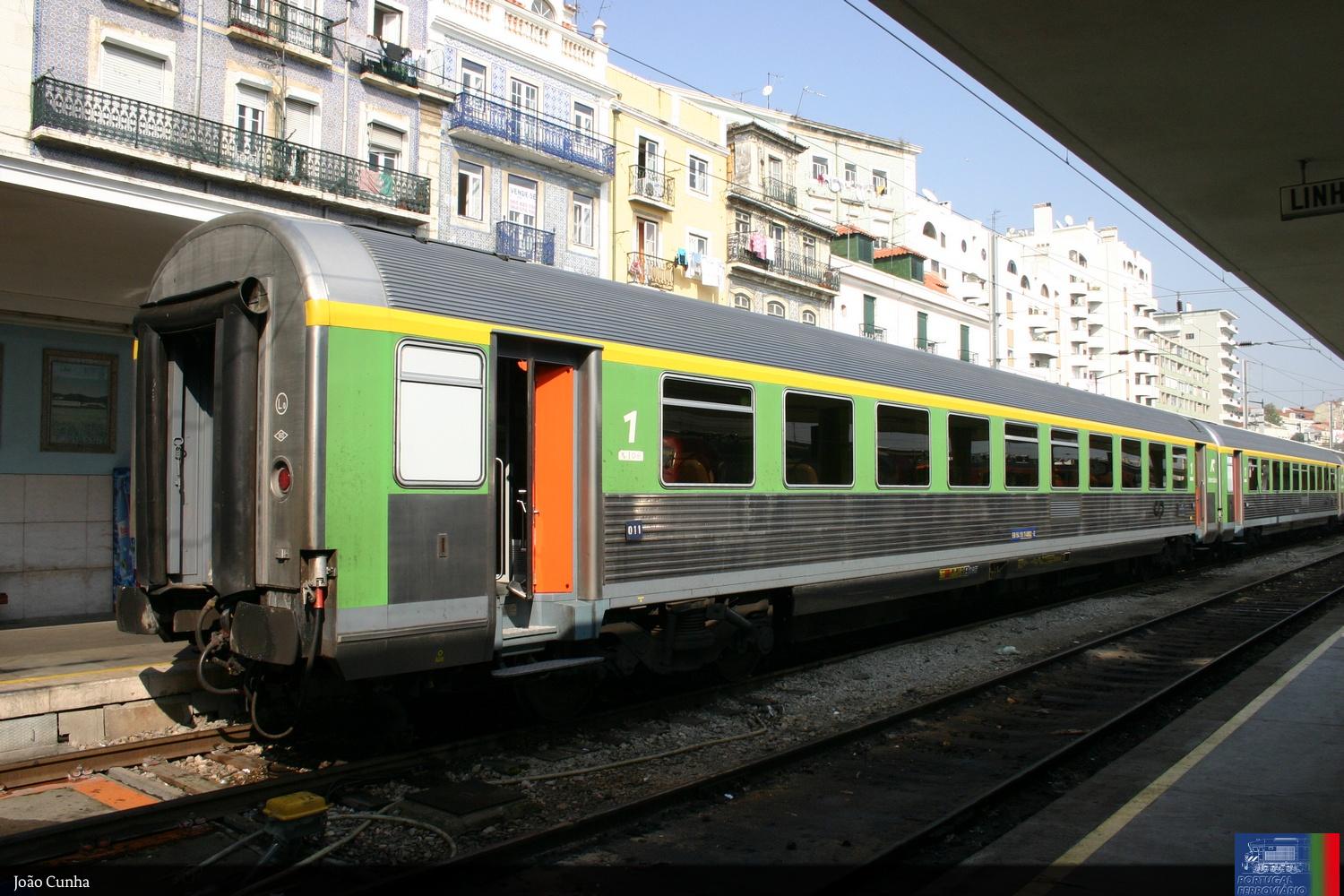 19-74 002 em Santa Apolónia